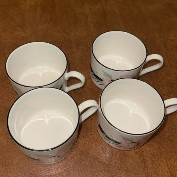 Sango Pink Floral Pattern Ceramic Coffee Mugs Set Of 4 2.5" Tall 3.5" Wide - Picture 3 of 6